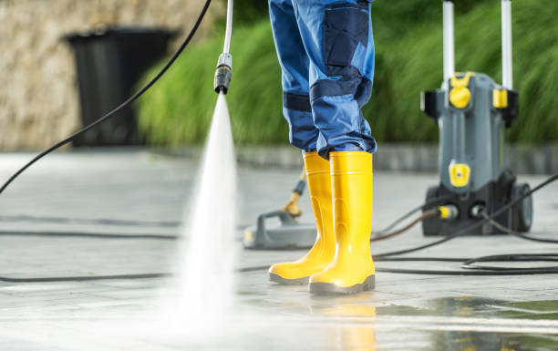 Best Garage Pressure Washing  in Pheasant Run, OH